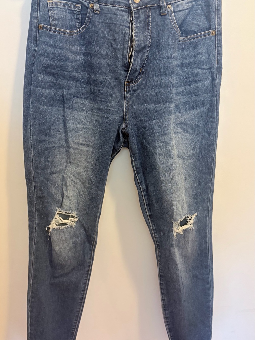 JustFab Distressed Light Blue Skinny Jeans